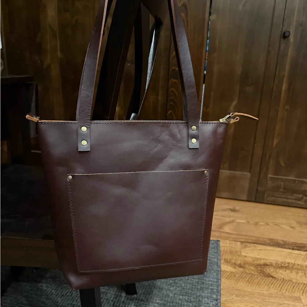 Portland leather small zip Elegant Brown Leather Tote Bag - Picture 7 of 11